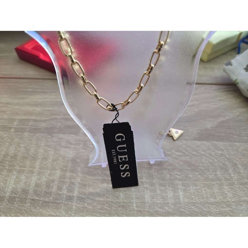 Guess Gold Tone Textured Oval Link Chain Necklace A15480M-21 New with Tags